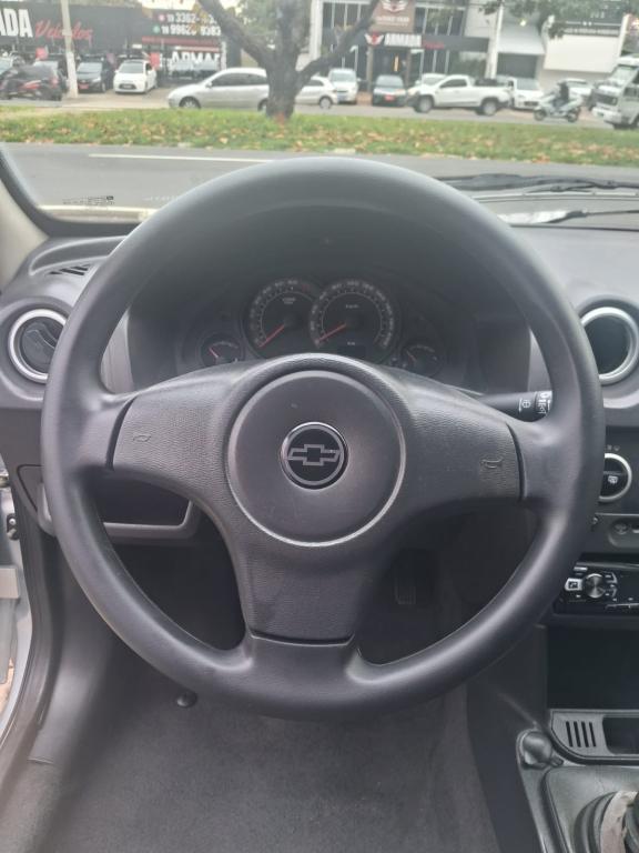 CHEVROLET Prisma - Foto