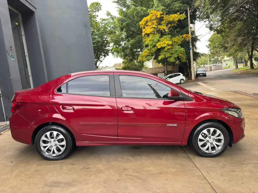 CHEVROLET Prisma - Foto