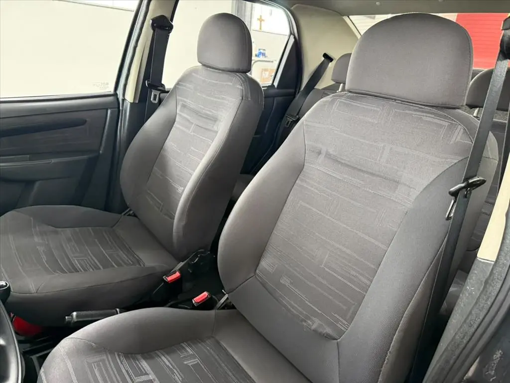 CHEVROLET Prisma - Foto