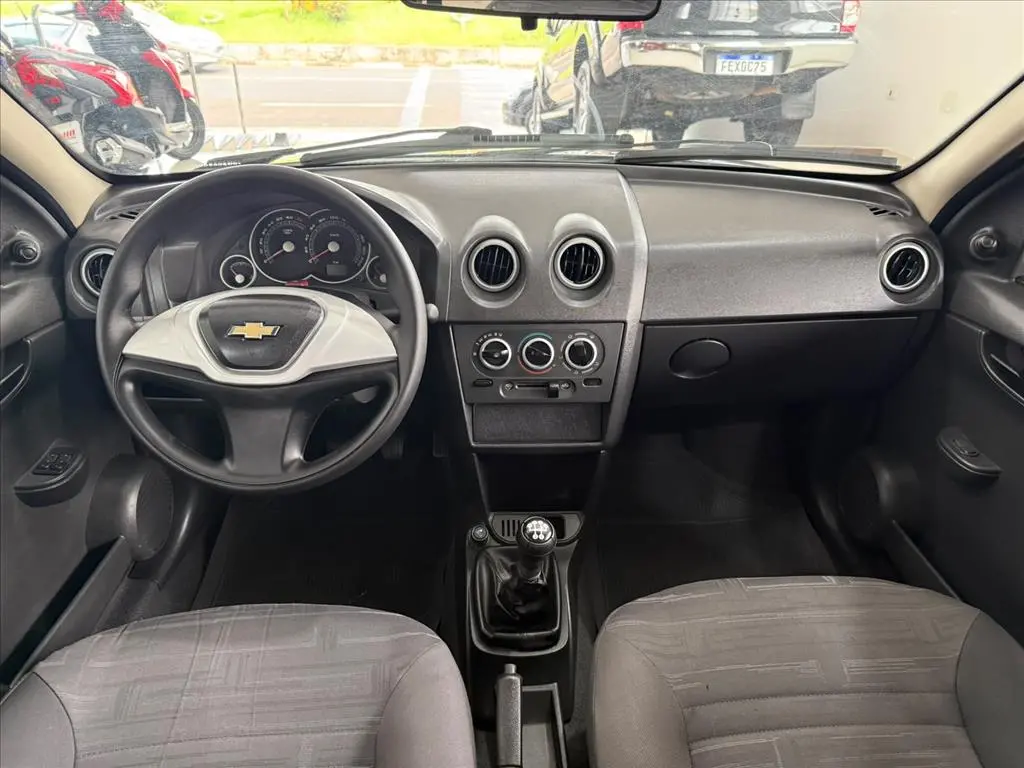 CHEVROLET Prisma - Foto
