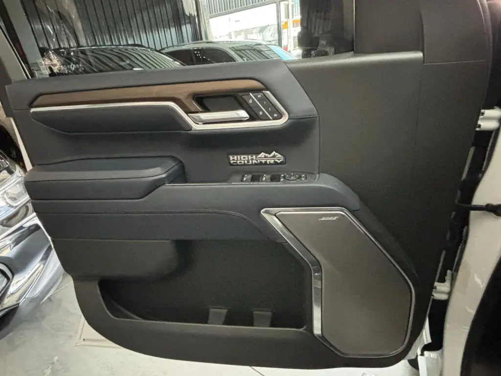 CHEVROLET Silverado - Foto