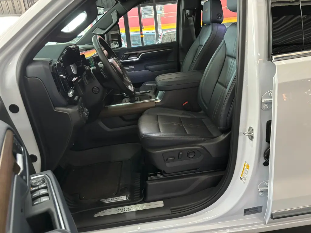 CHEVROLET Silverado - Foto