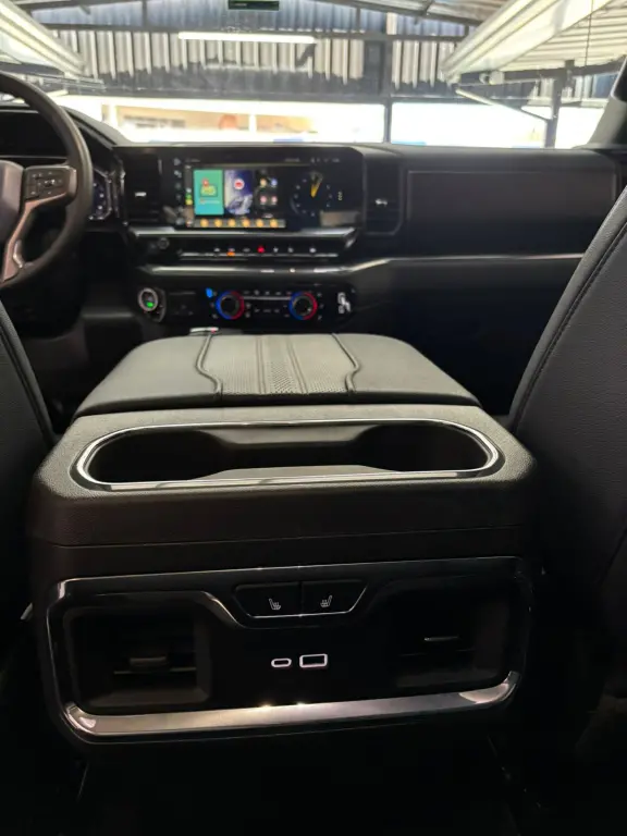 CHEVROLET Silverado - Foto