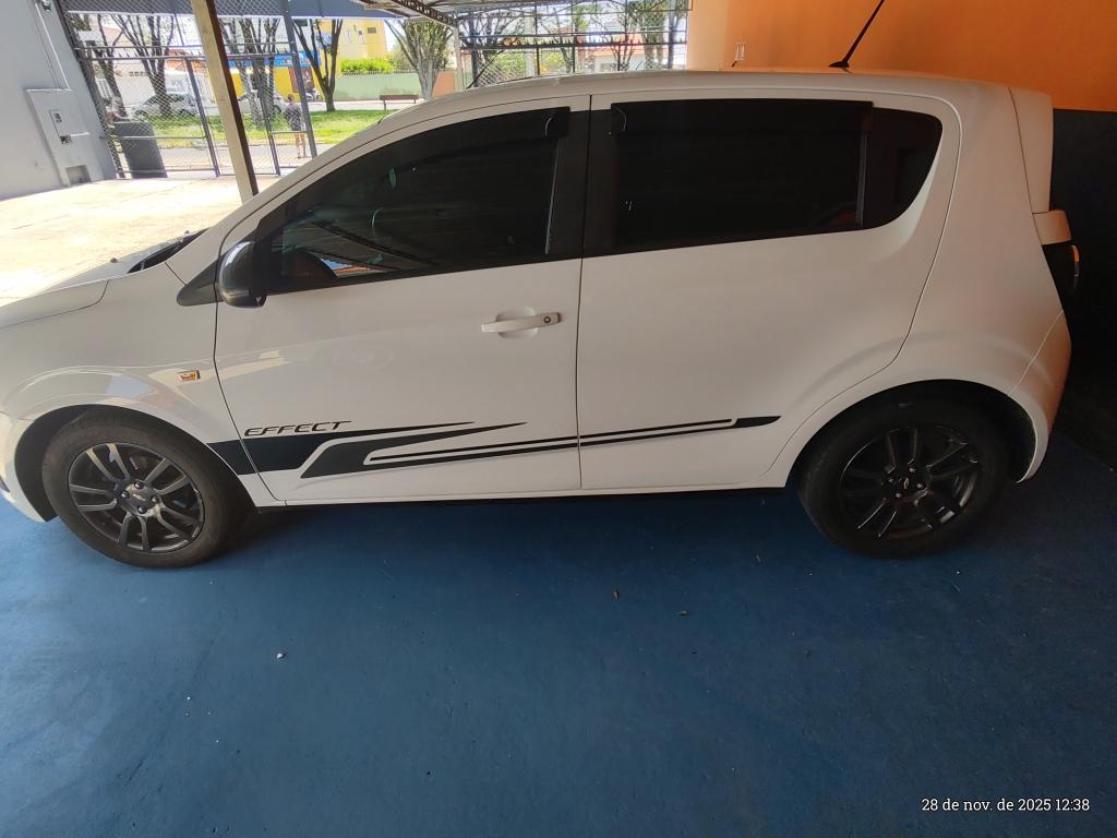 CHEVROLET Sonic Hatch - Foto