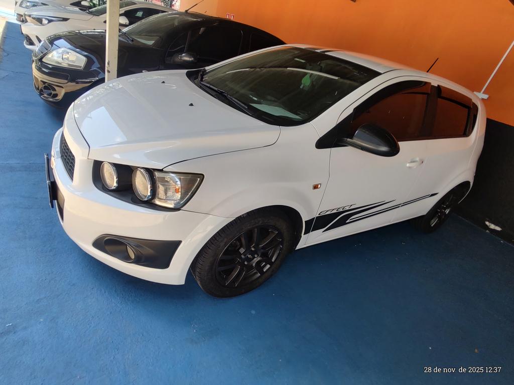 CHEVROLET Sonic Hatch - Foto