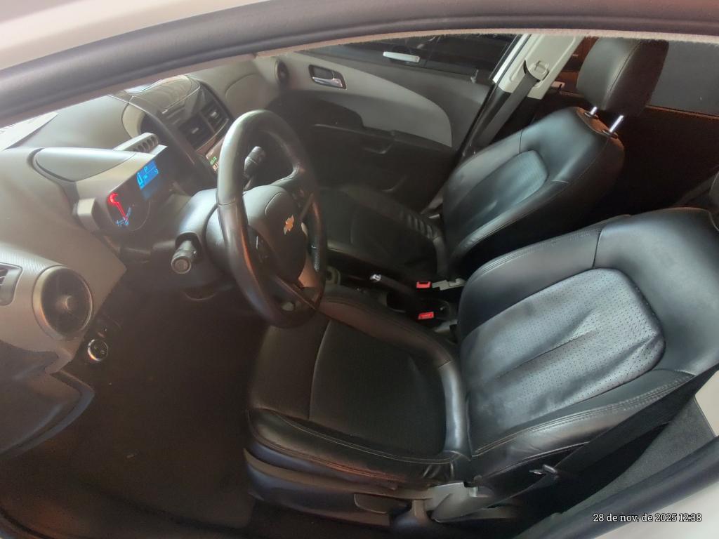 CHEVROLET Sonic Hatch - Foto