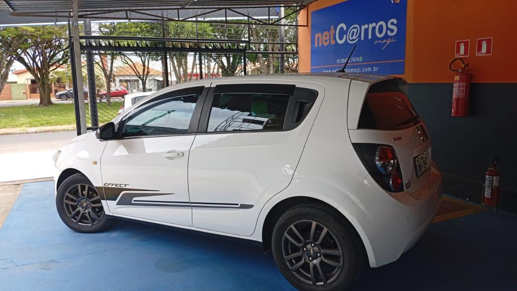 CHEVROLET Sonic Hatch - Foto