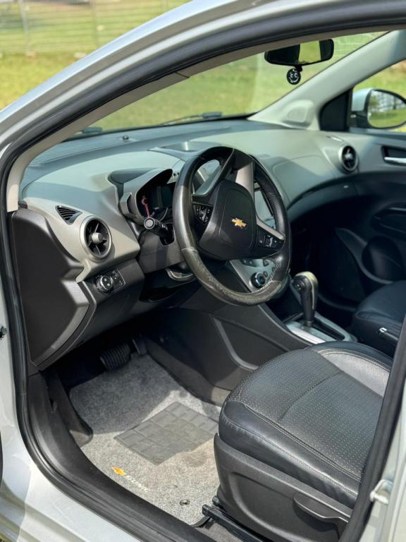 CHEVROLET Sonic Sedan - Foto