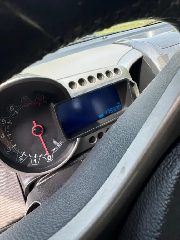 CHEVROLET Sonic Sedan - Foto