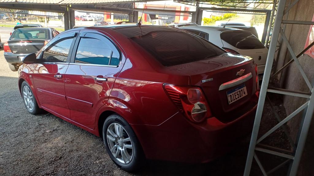 CHEVROLET Sonic Sedan - Foto