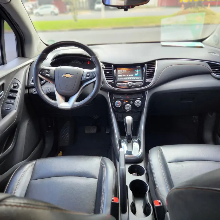 CHEVROLET Tracker - Foto