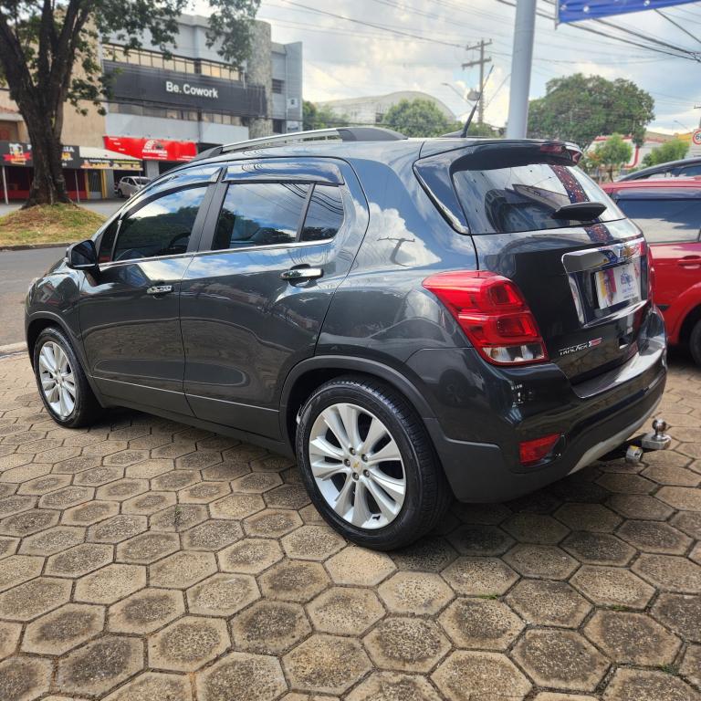 CHEVROLET Tracker - Foto