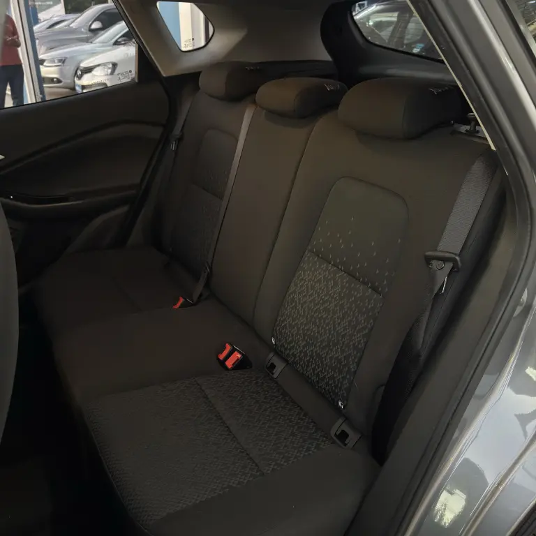 CHEVROLET Tracker - Foto