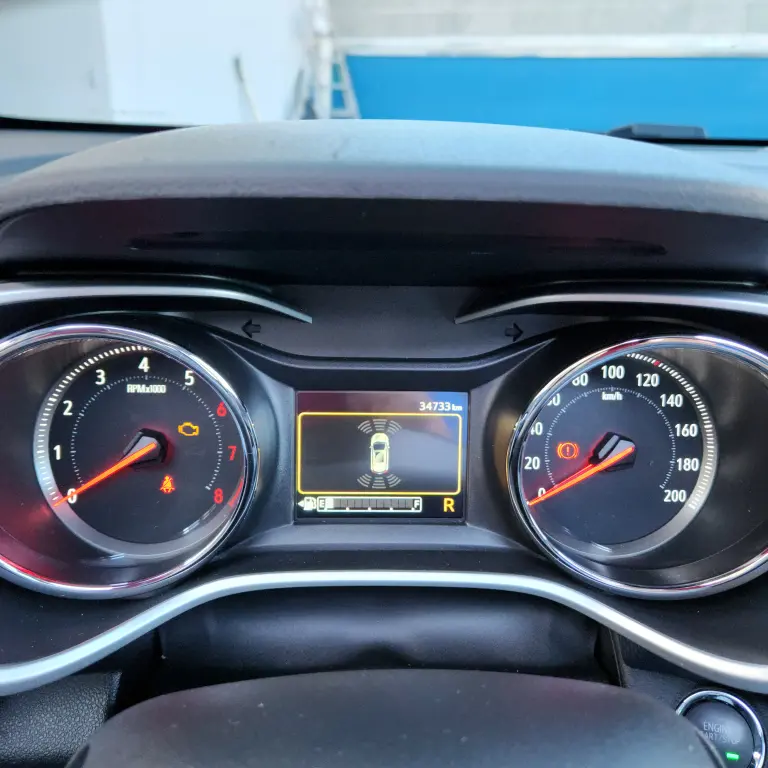 CHEVROLET Tracker - Foto