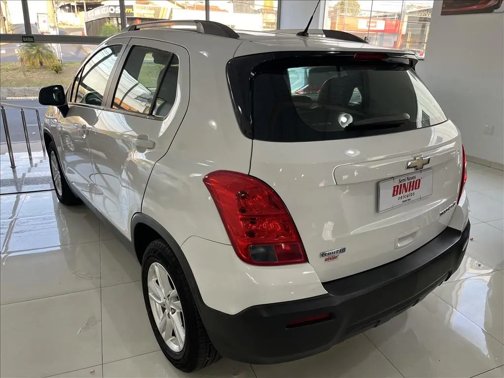 CHEVROLET Tracker - Foto