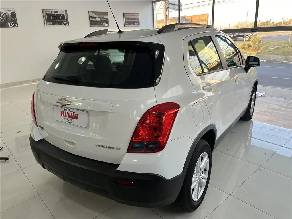 CHEVROLET Tracker - Foto