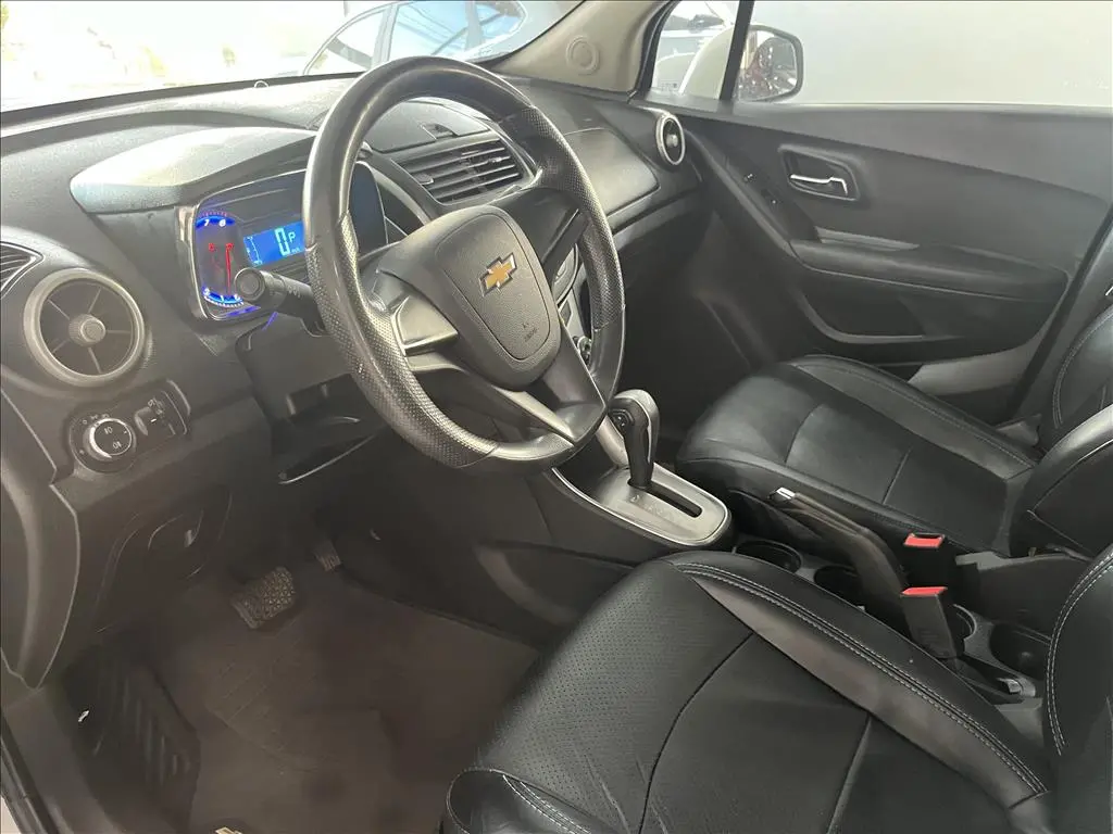 CHEVROLET Tracker - Foto