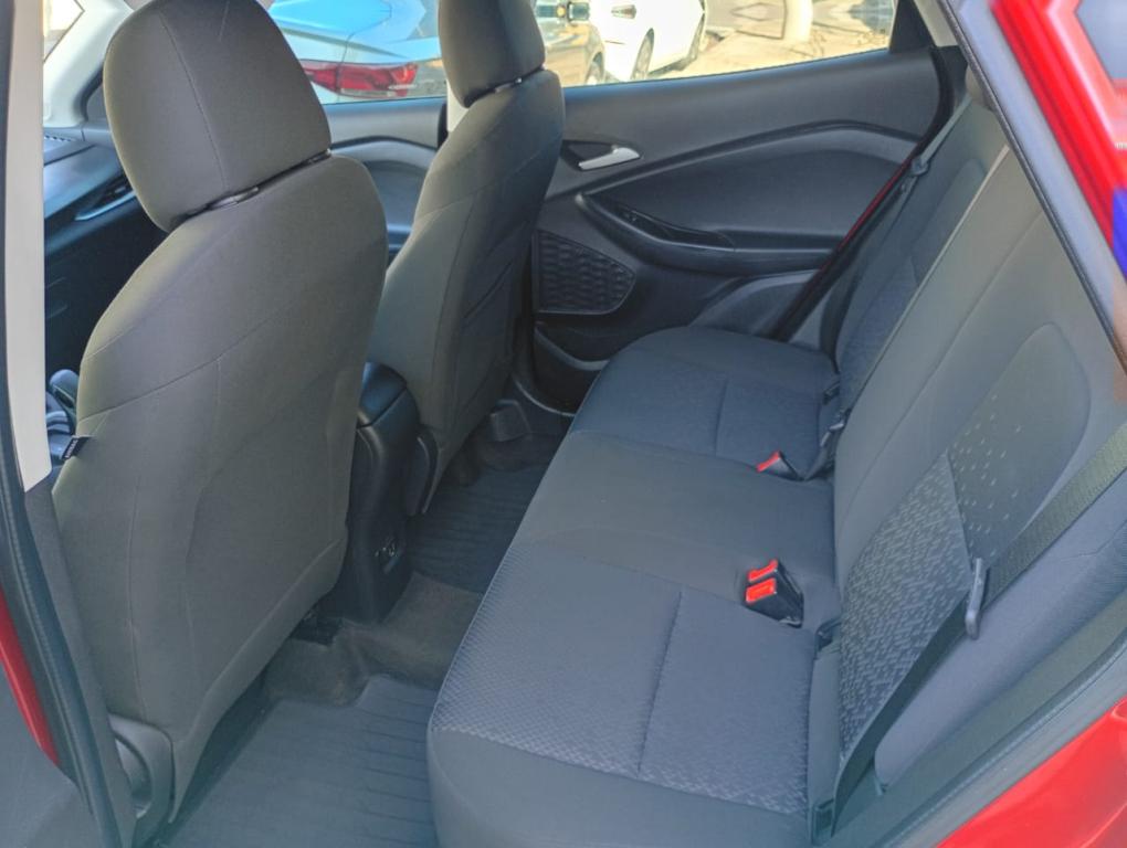 CHEVROLET Tracker - Foto