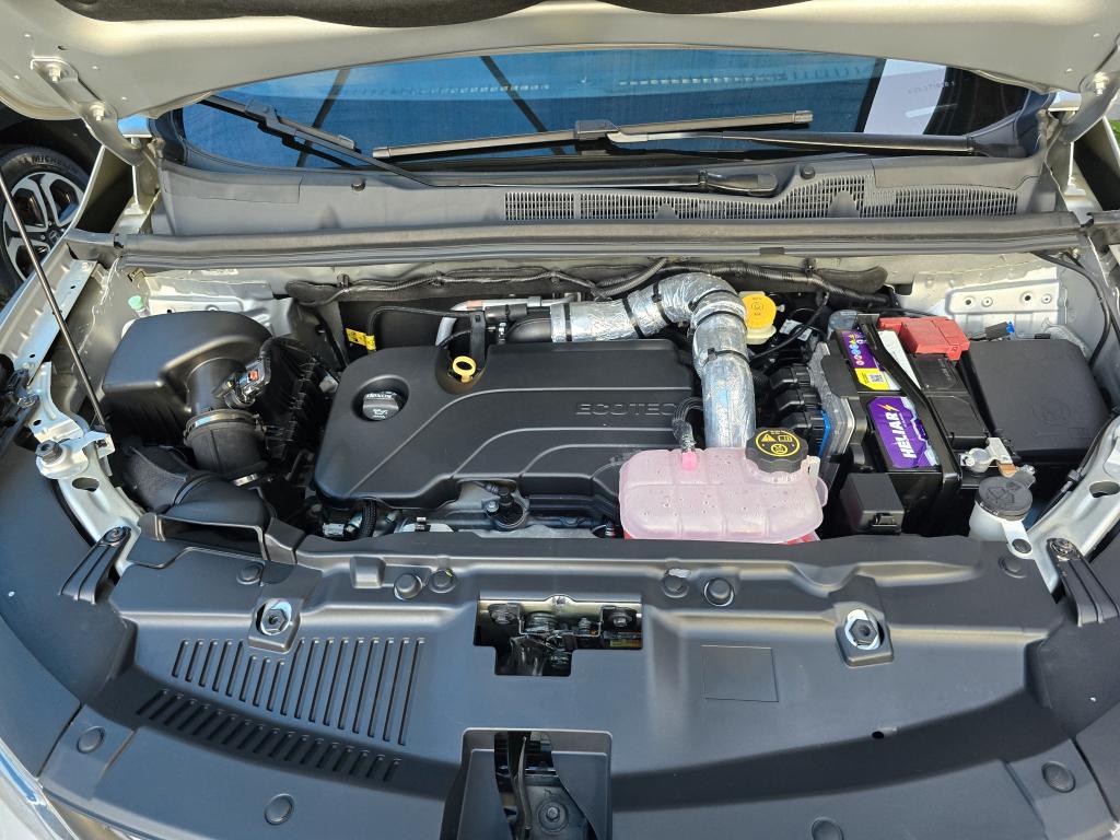 CHEVROLET Tracker - Foto