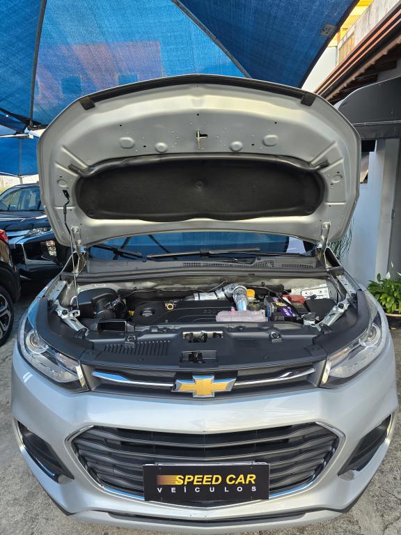 CHEVROLET Tracker - Foto