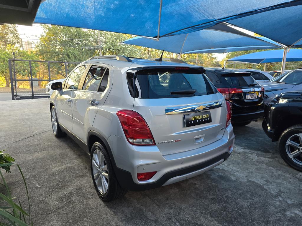 CHEVROLET Tracker - Foto