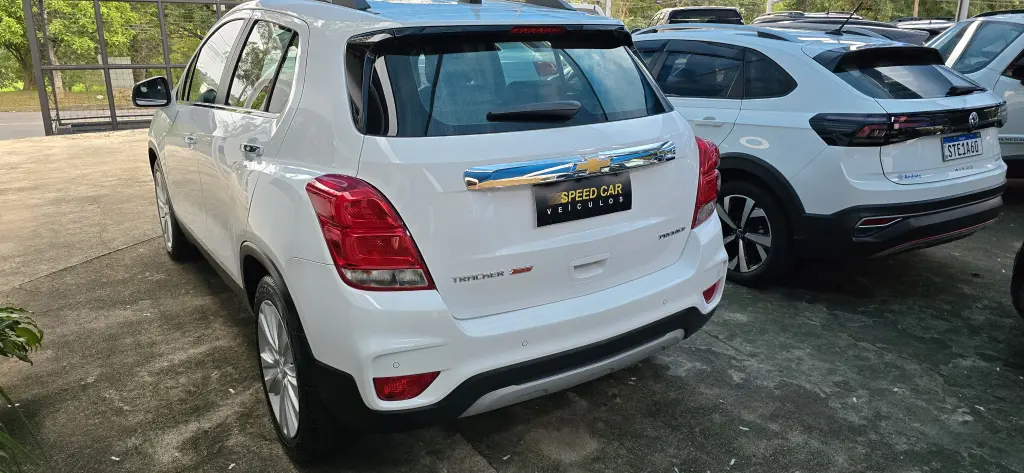 CHEVROLET Tracker - Foto