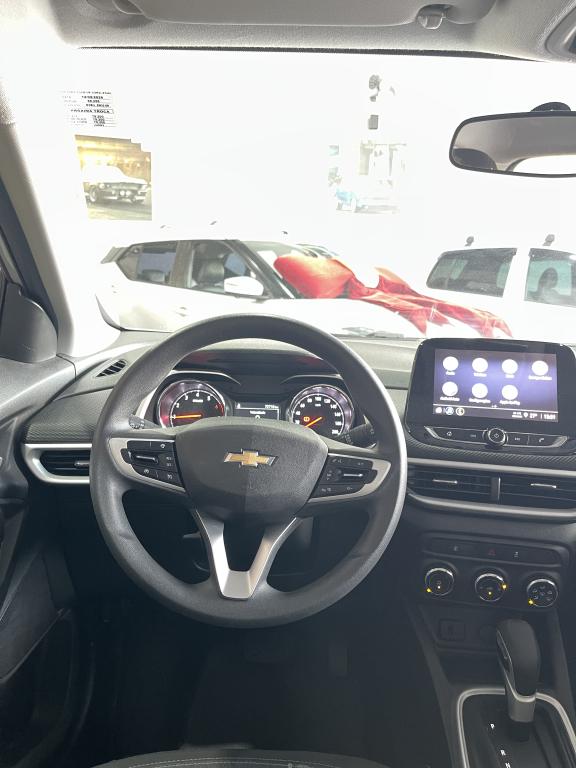 CHEVROLET Tracker - Foto