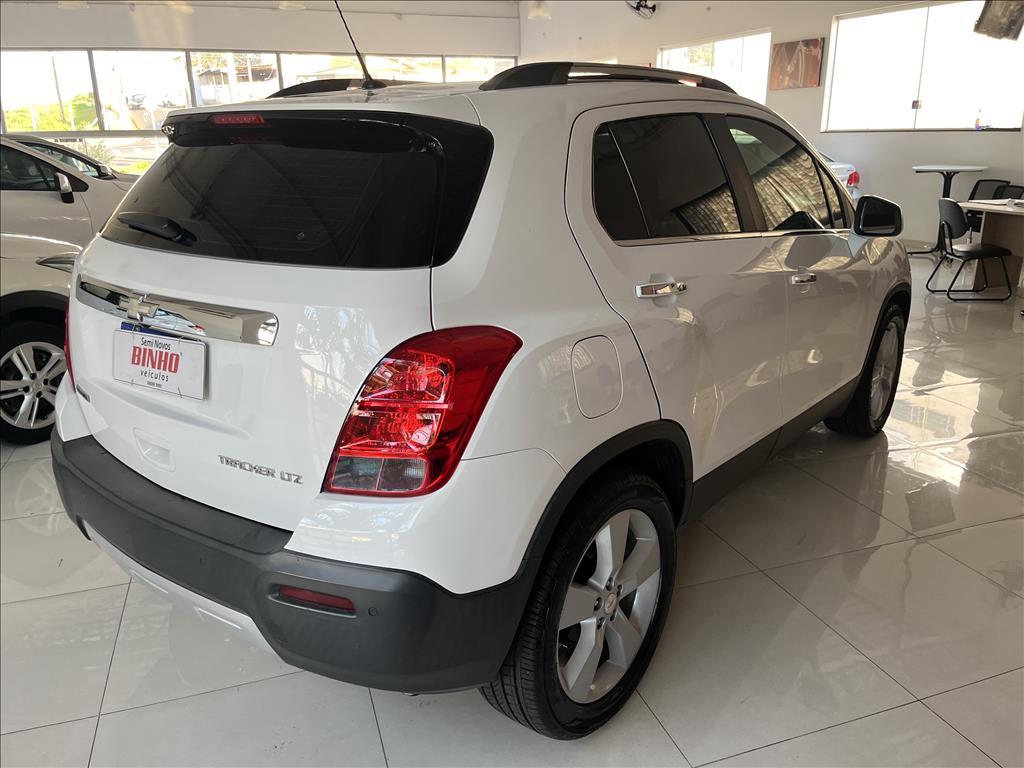 CHEVROLET Tracker - Foto