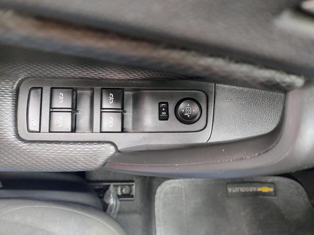 CHEVROLET Tracker - Foto