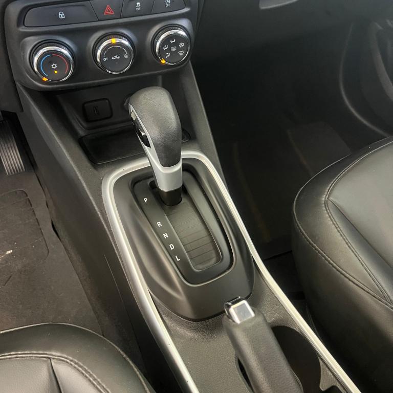 CHEVROLET Tracker - Foto