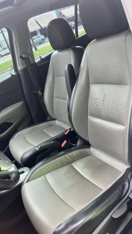 CHEVROLET Tracker - Foto