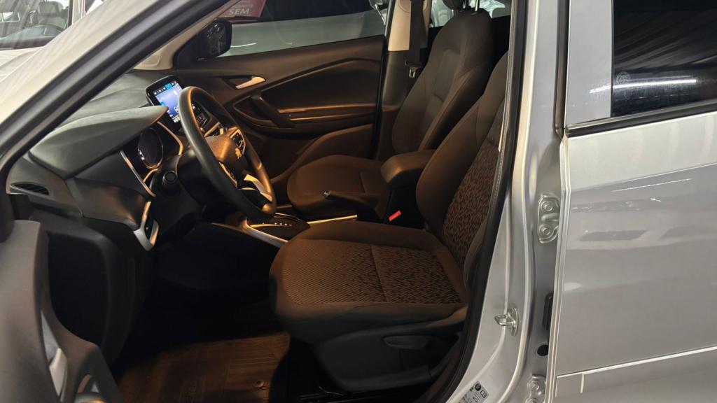 CHEVROLET Tracker - Foto