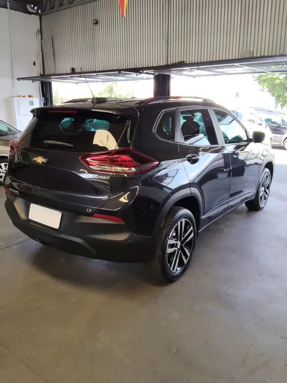 CHEVROLET Tracker - Foto