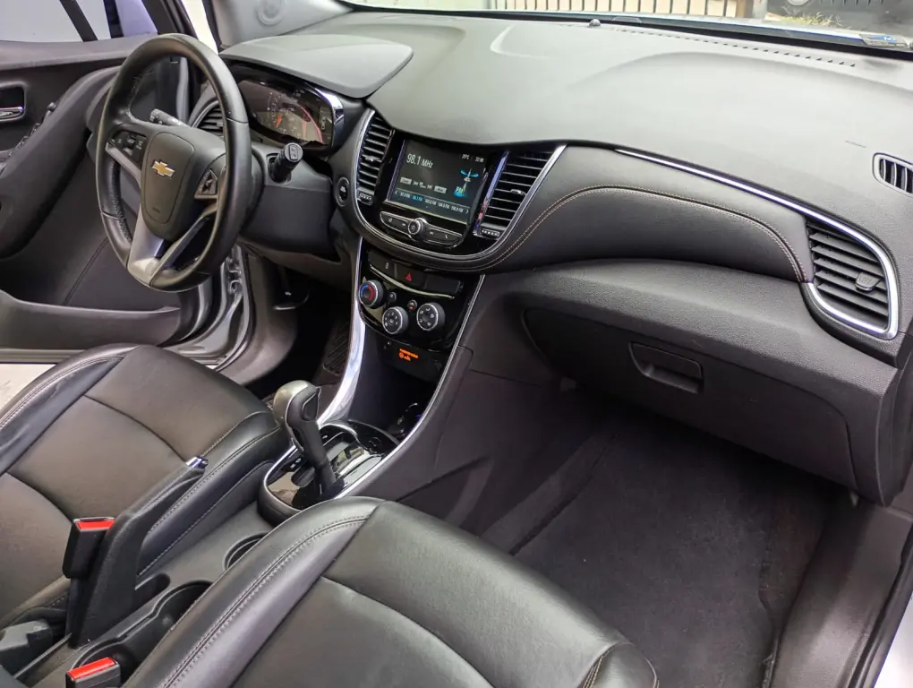 CHEVROLET Tracker - Foto