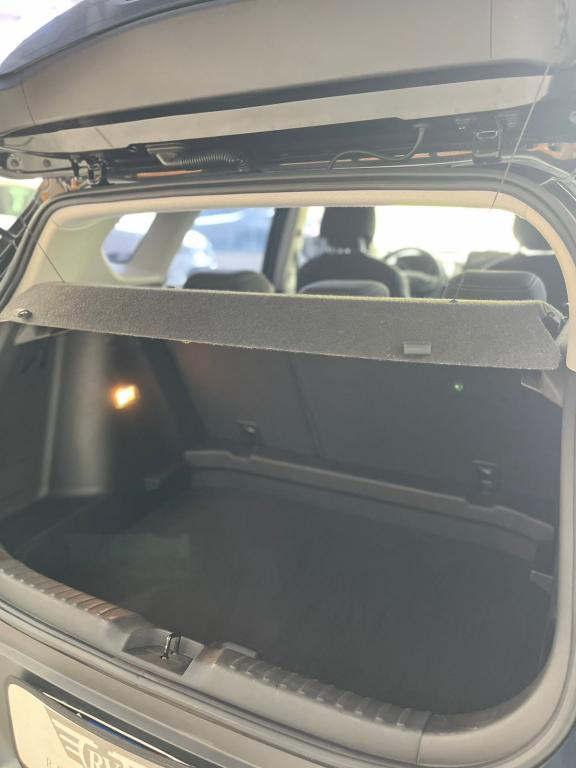 CHEVROLET Tracker - Foto