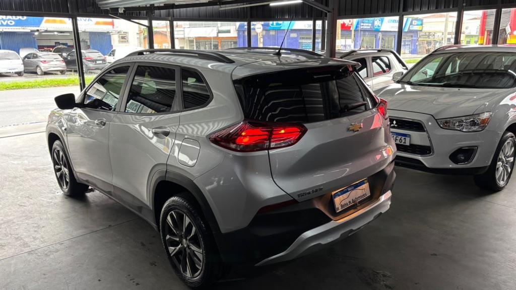 CHEVROLET Tracker - Foto