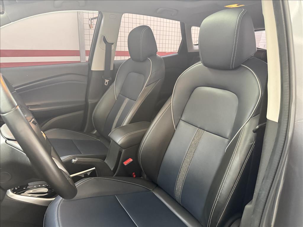 CHEVROLET Tracker - Foto