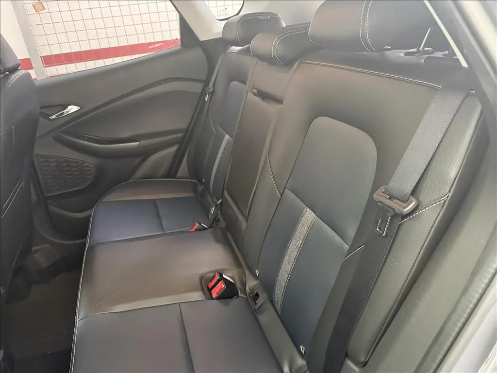 CHEVROLET Tracker - Foto