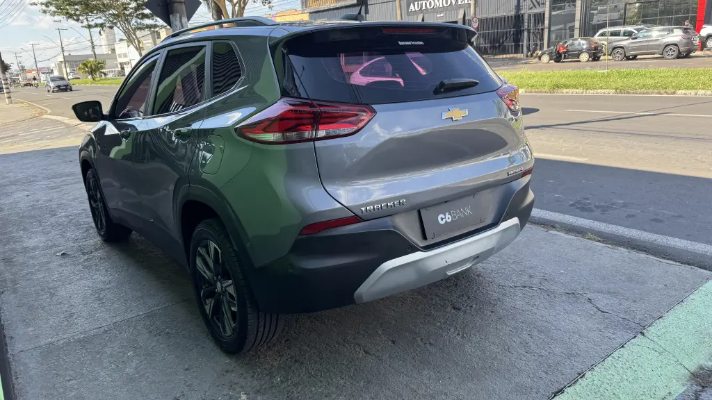 CHEVROLET Tracker - Foto