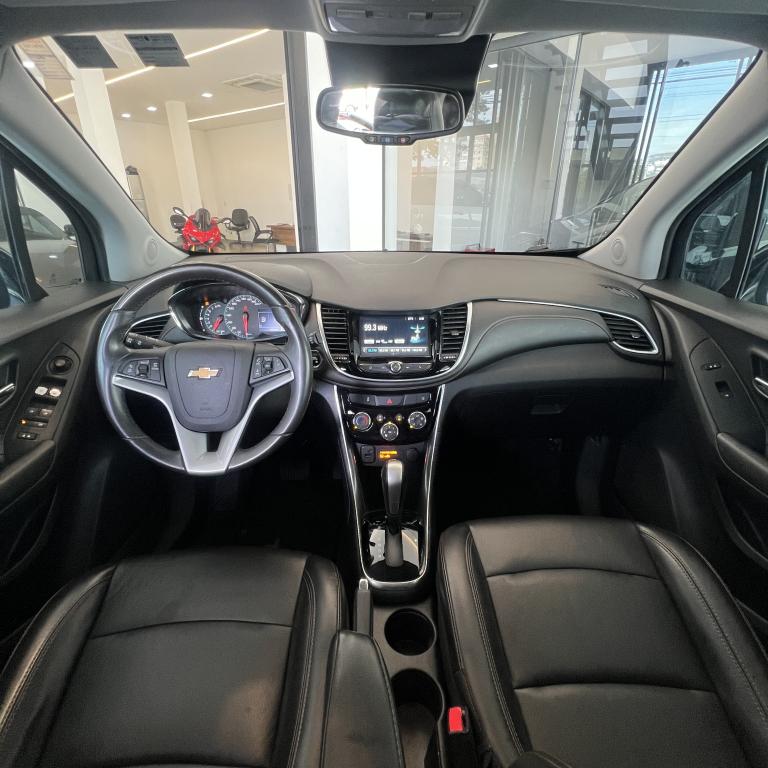 CHEVROLET Tracker - Foto