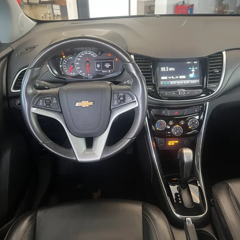 CHEVROLET Tracker - Foto
