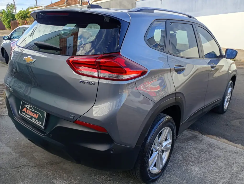 CHEVROLET Tracker - Foto
