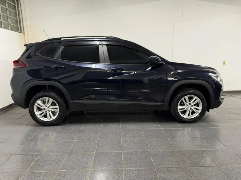 CHEVROLET Tracker - Foto