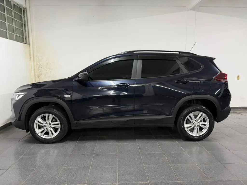 CHEVROLET Tracker - Foto