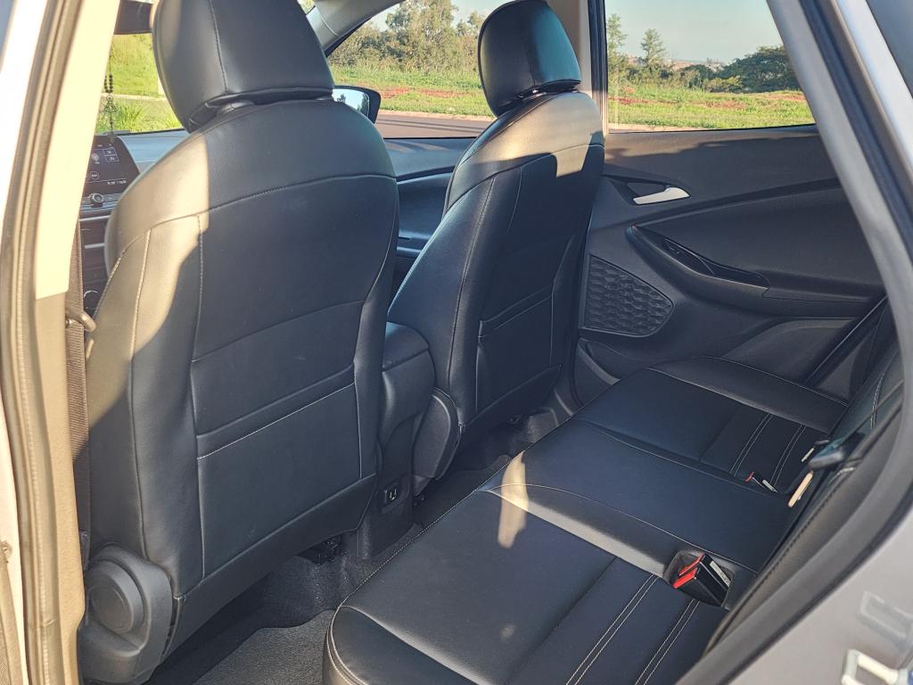 CHEVROLET Tracker - Foto