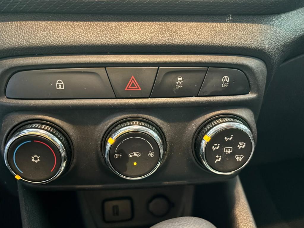 CHEVROLET Tracker - Foto