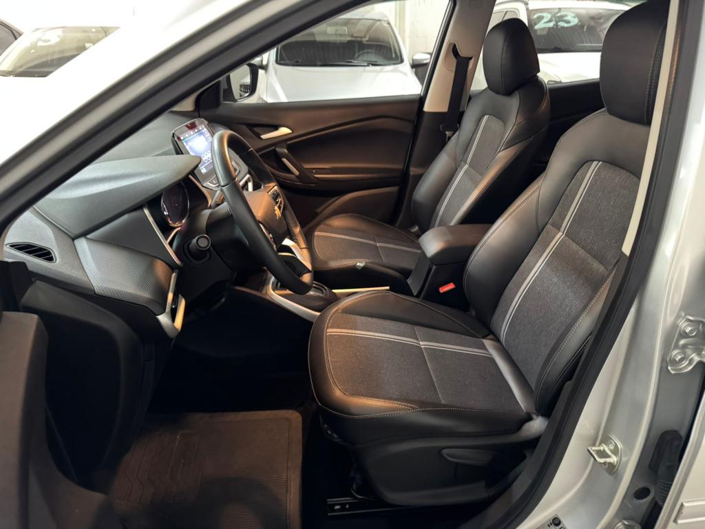 CHEVROLET Tracker - Foto