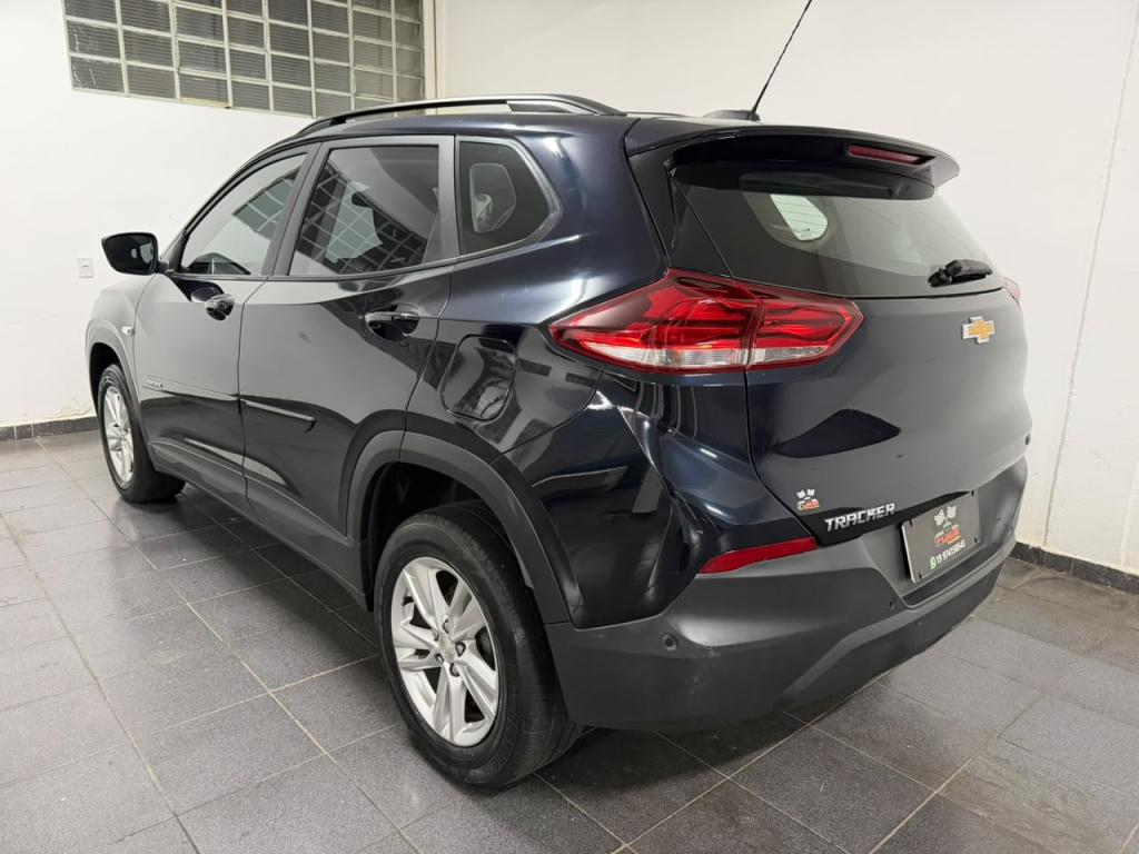 CHEVROLET Tracker - Foto