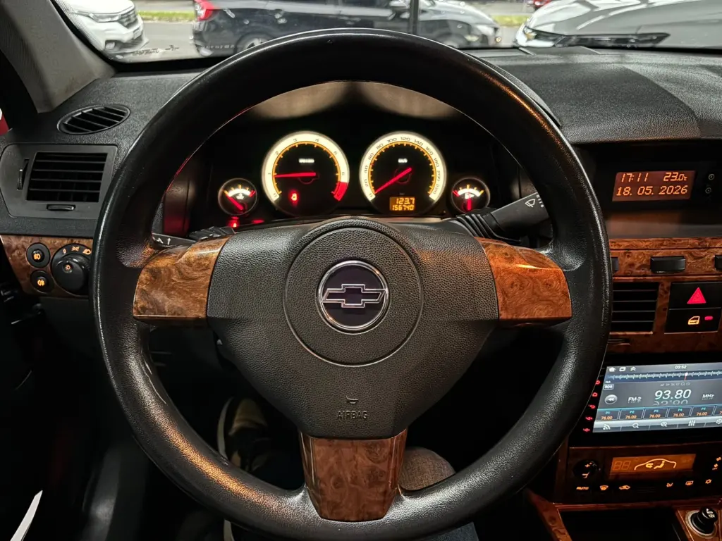 CHEVROLET Vectra Hatch - Foto