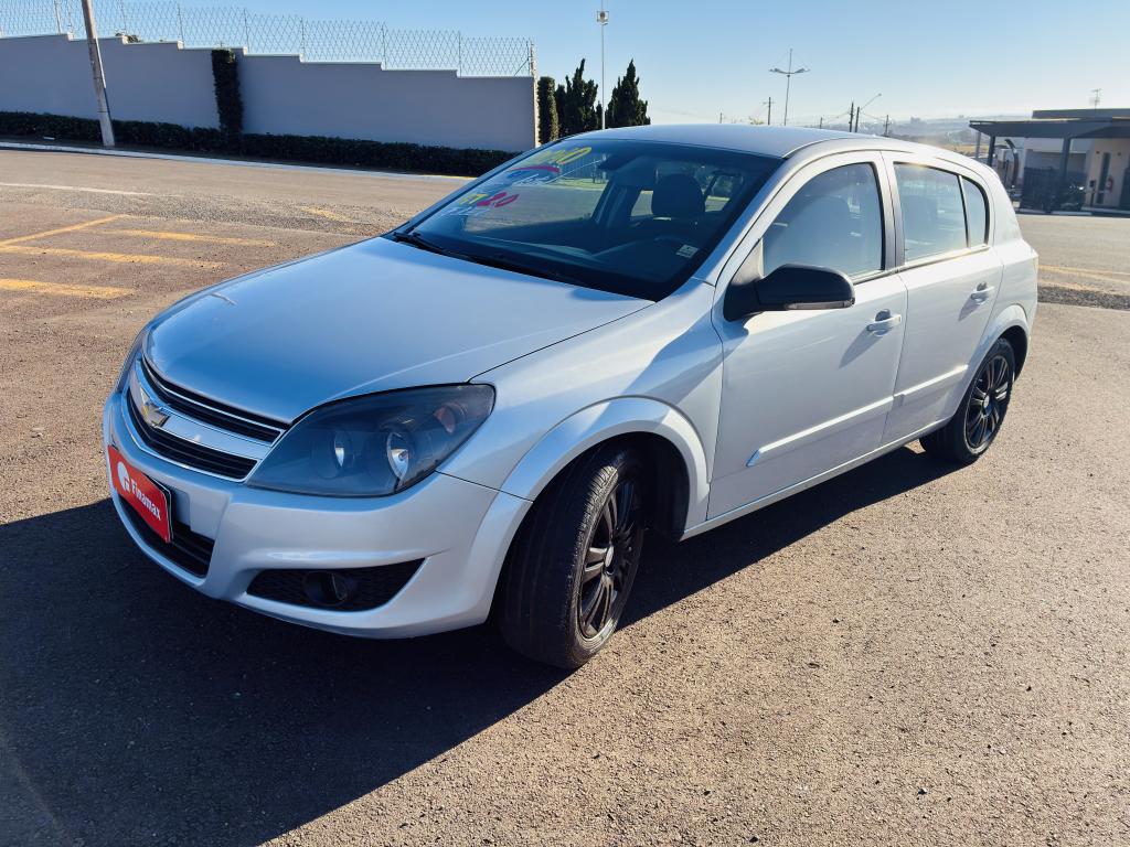 CHEVROLET Vectra Hatch - Foto